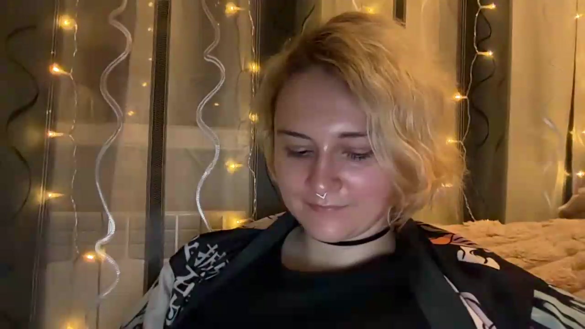 Gallery image thumbnail from EvaSmile's myfreecams stream on, 08/10/2026, 19:10 image 18 of 20