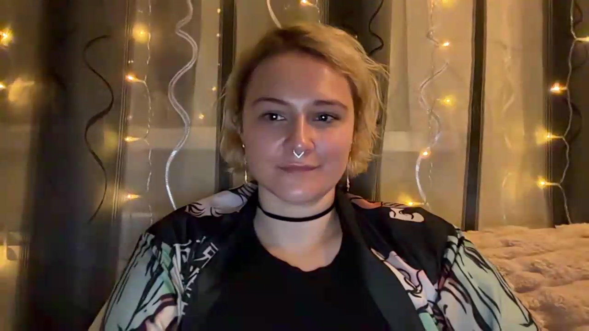 Gallery image thumbnail from EvaSmile's myfreecams stream on, 08/10/2026, 19:10 image 10 of 20