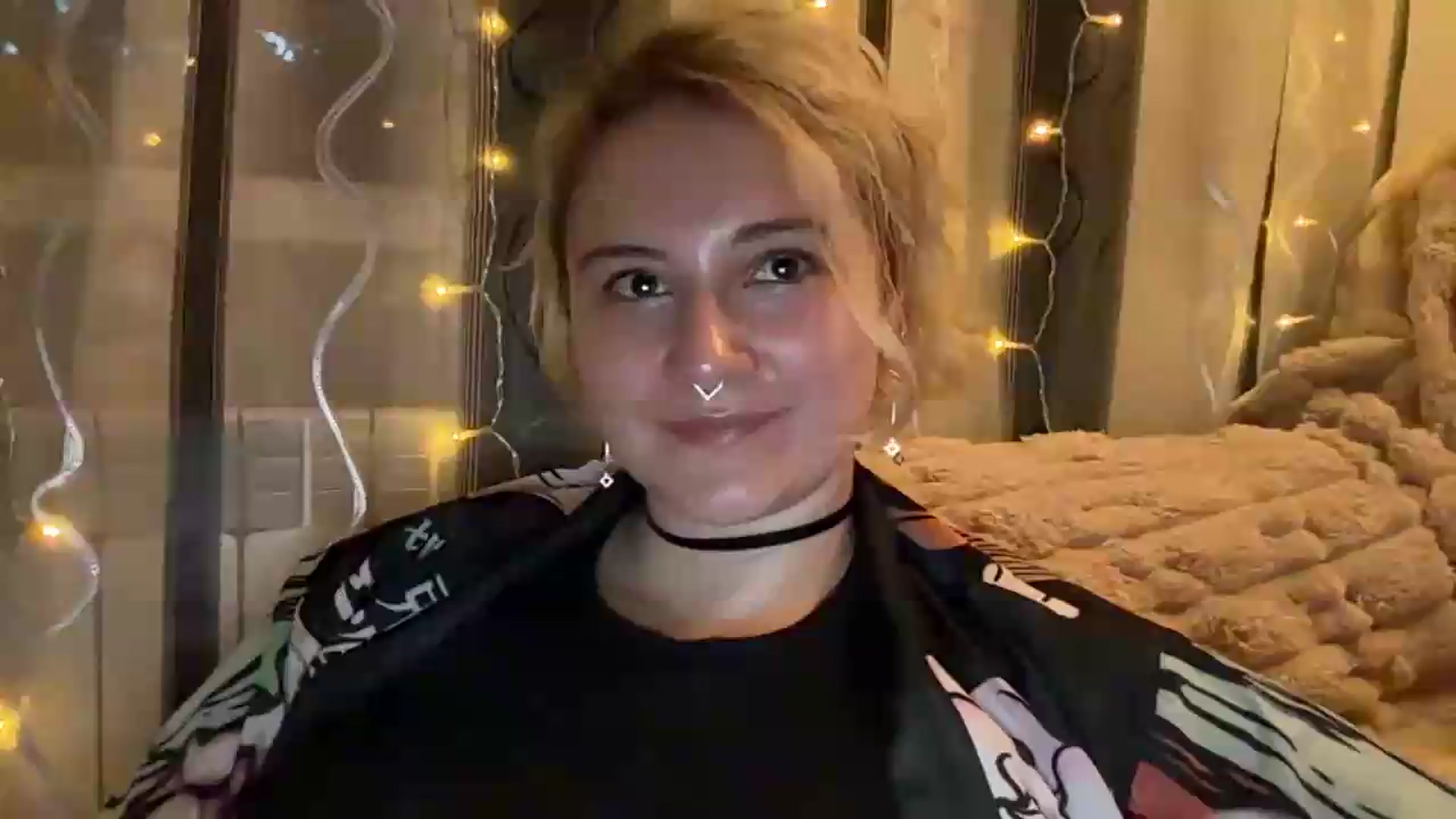 Gallery image thumbnail from EvaSmile's myfreecams stream on, 08/10/2026, 19:10 image 4 of 20