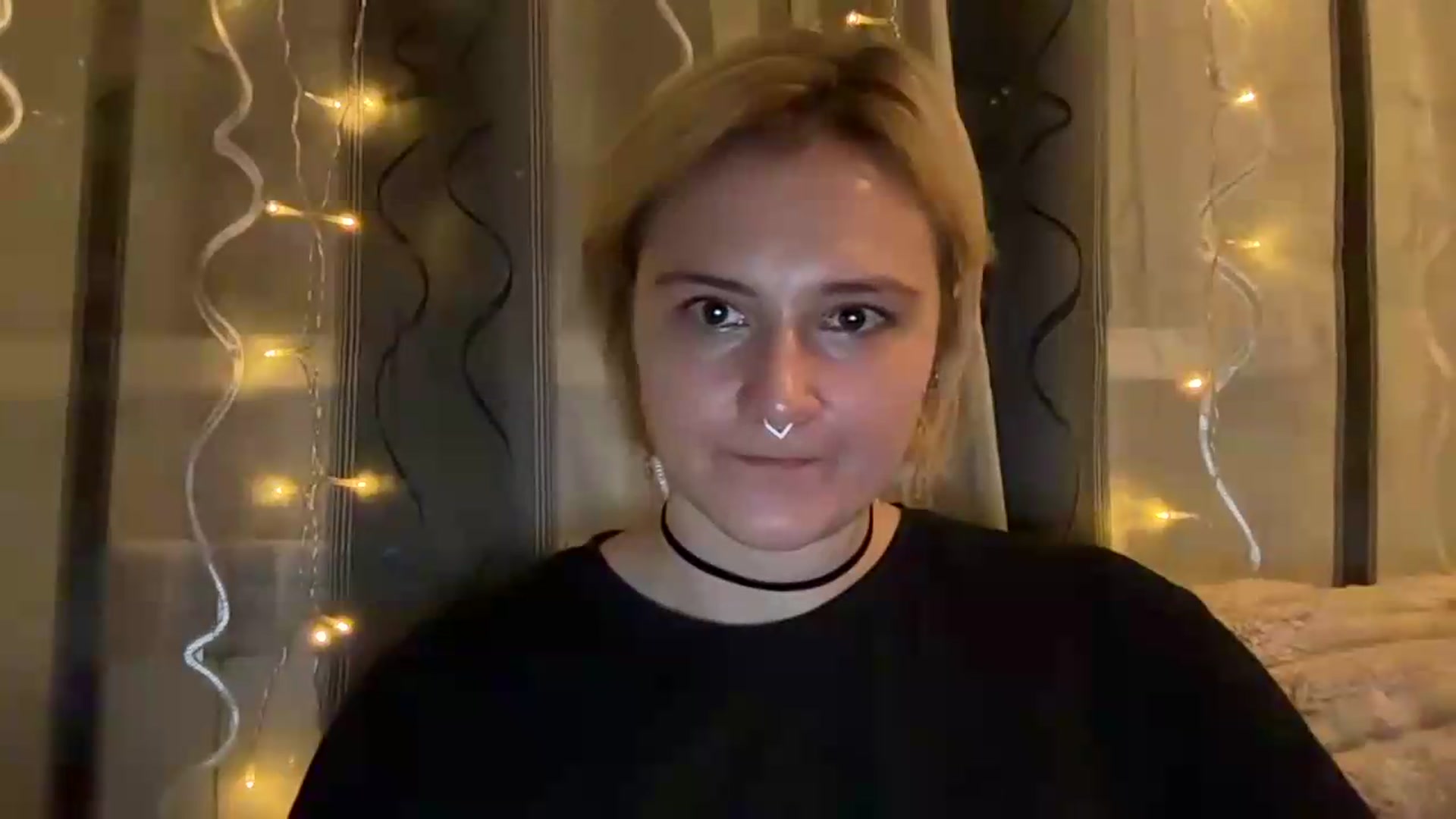 Gallery image thumbnail from EvaSmile's myfreecams stream on, 08/11/2026, 18:38 image 16 of 20