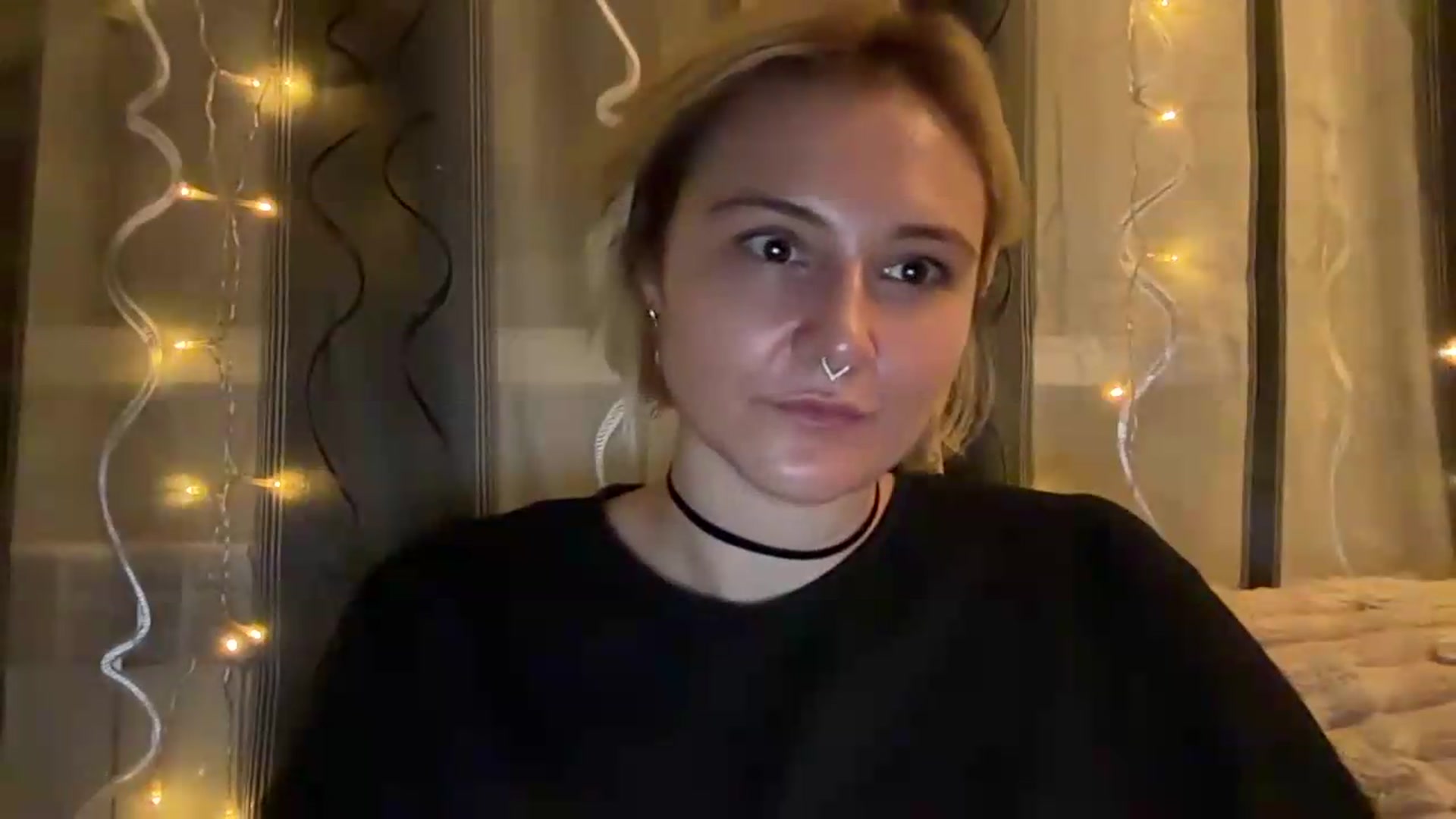 Gallery image thumbnail from EvaSmile's myfreecams stream on, 08/11/2026, 18:38 image 13 of 20