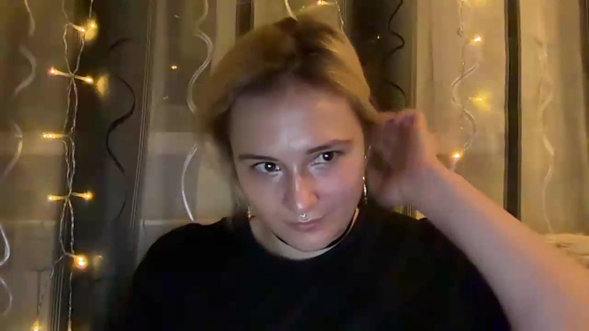 Gallery image thumbnail from EvaSmile's myfreecams stream on, 08/11/2026, 18:38 image 20 of 20