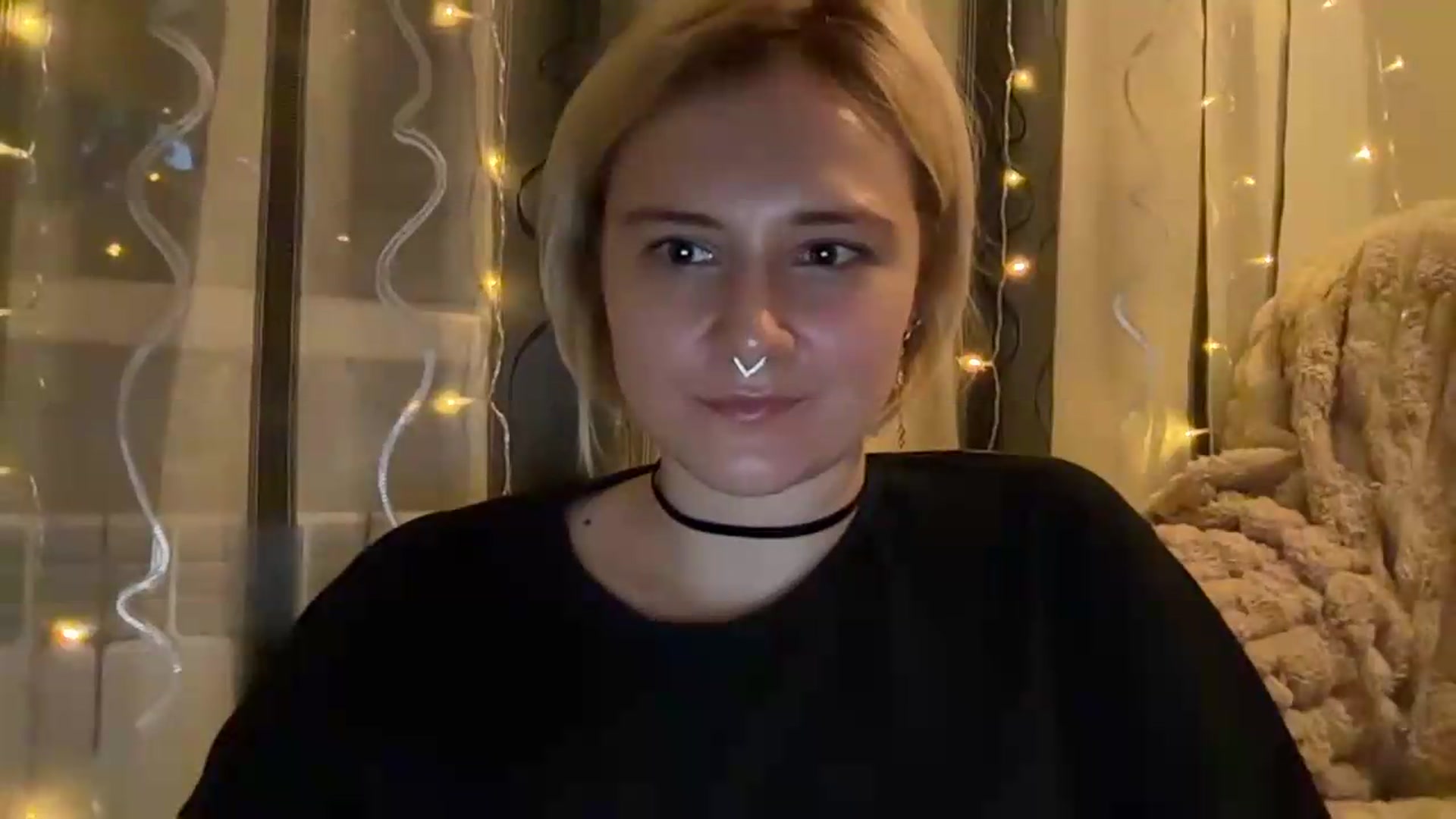 Gallery image thumbnail from EvaSmile's myfreecams stream on, 08/11/2026, 18:38 image 9 of 20