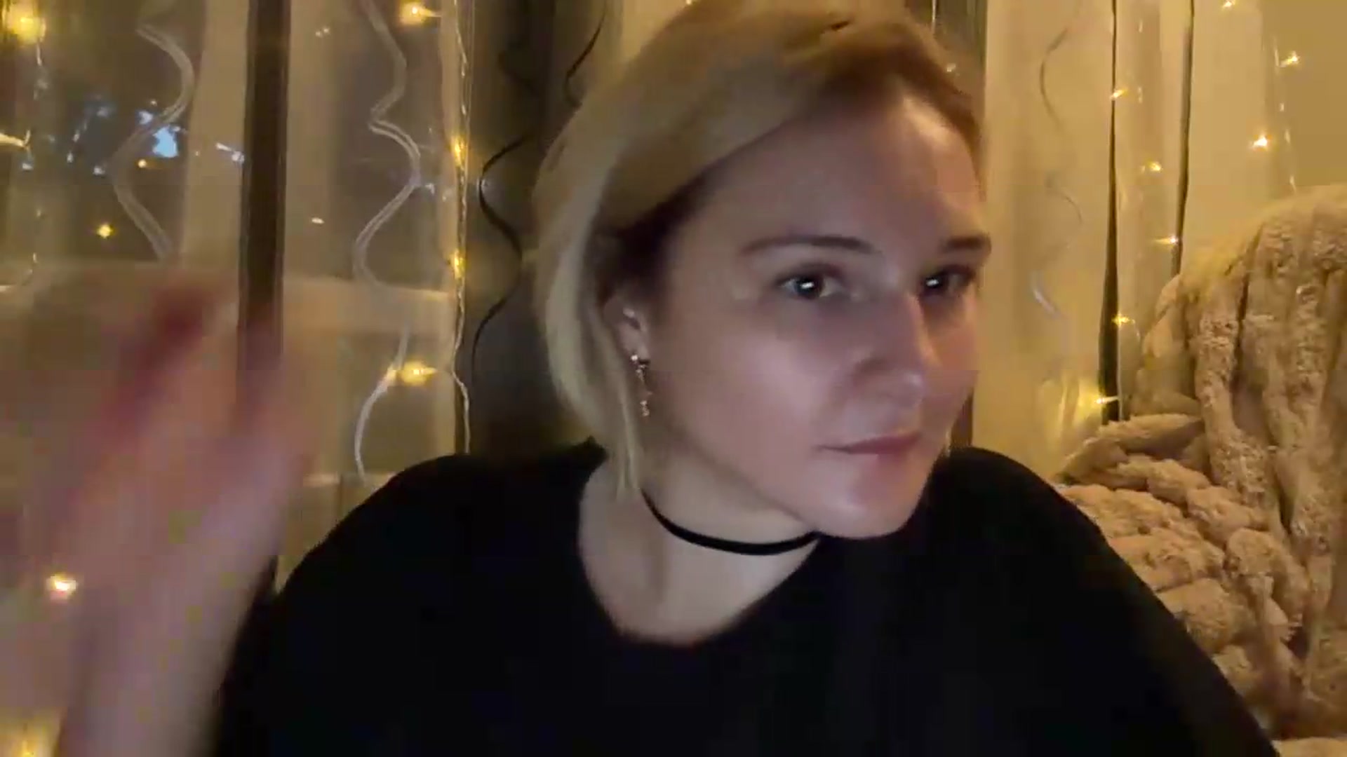 Gallery image thumbnail from EvaSmile's myfreecams stream on, 08/11/2026, 18:38 image 7 of 20