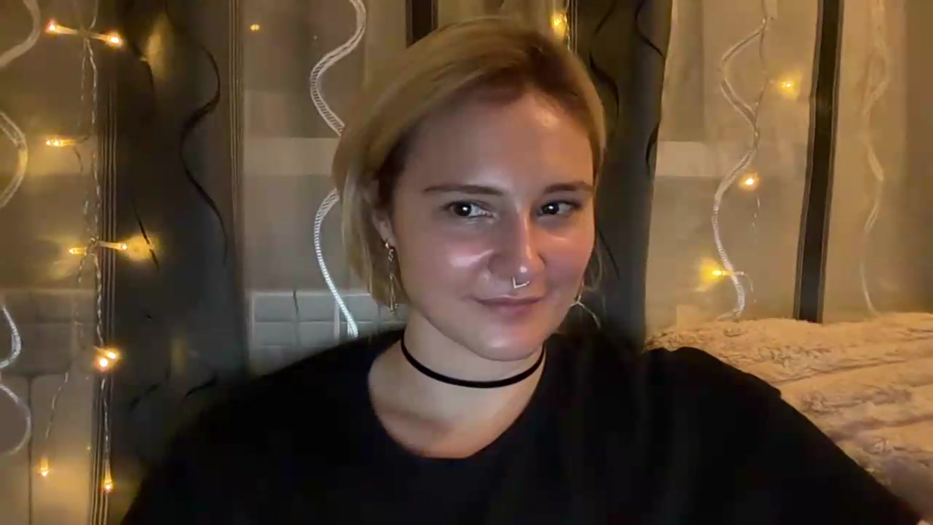 Gallery image thumbnail from EvaSmile's myfreecams stream on, 08/11/2026, 19:11 image 13 of 20