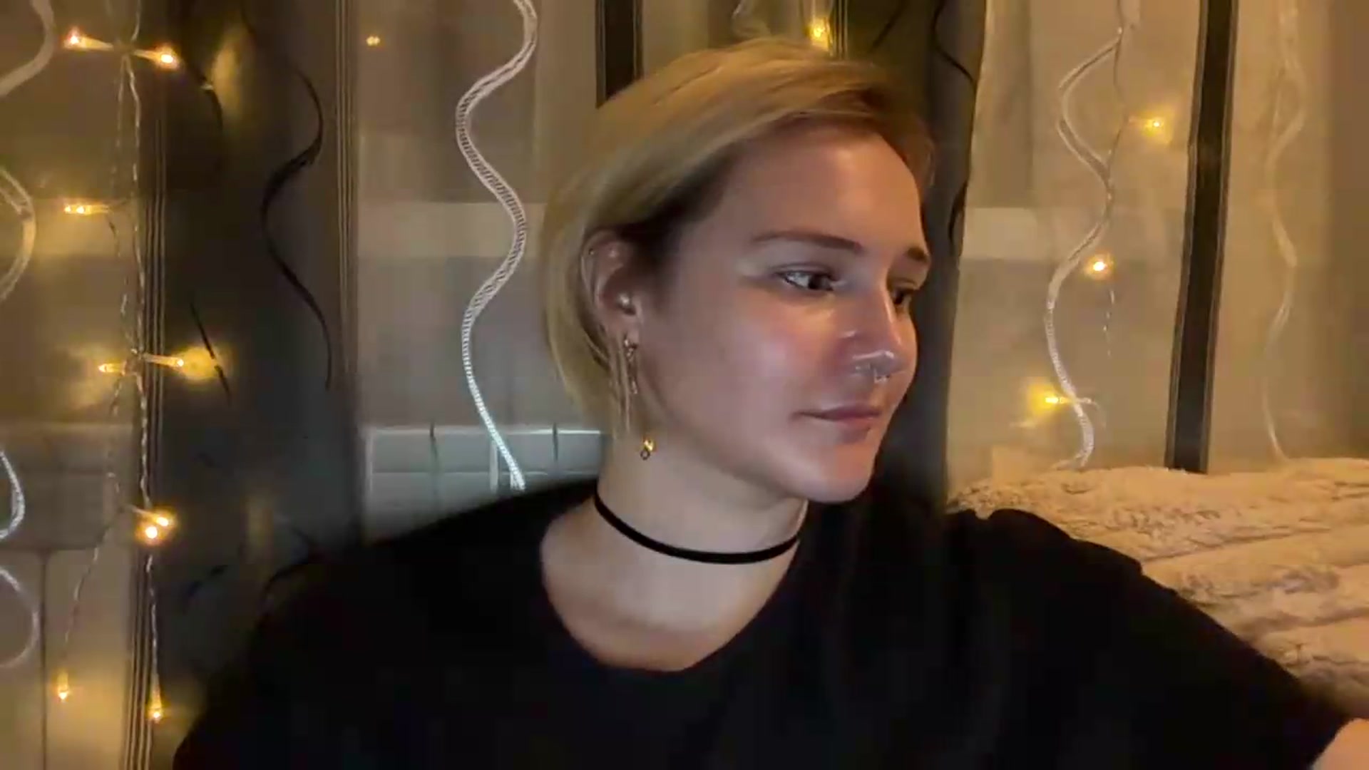 Gallery image thumbnail from EvaSmile's myfreecams stream on, 08/11/2026, 19:11 image 14 of 20