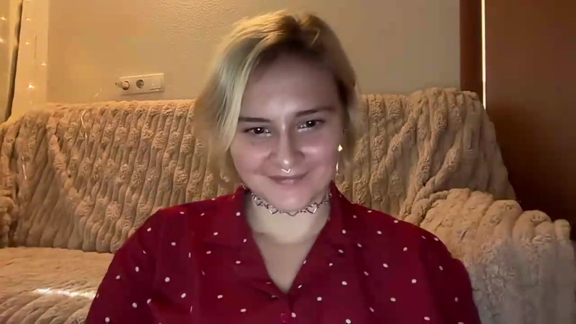 Gallery image thumbnail from EvaSmile's myfreecams stream on, 08/12/2026, 14:46 image 14 of 20