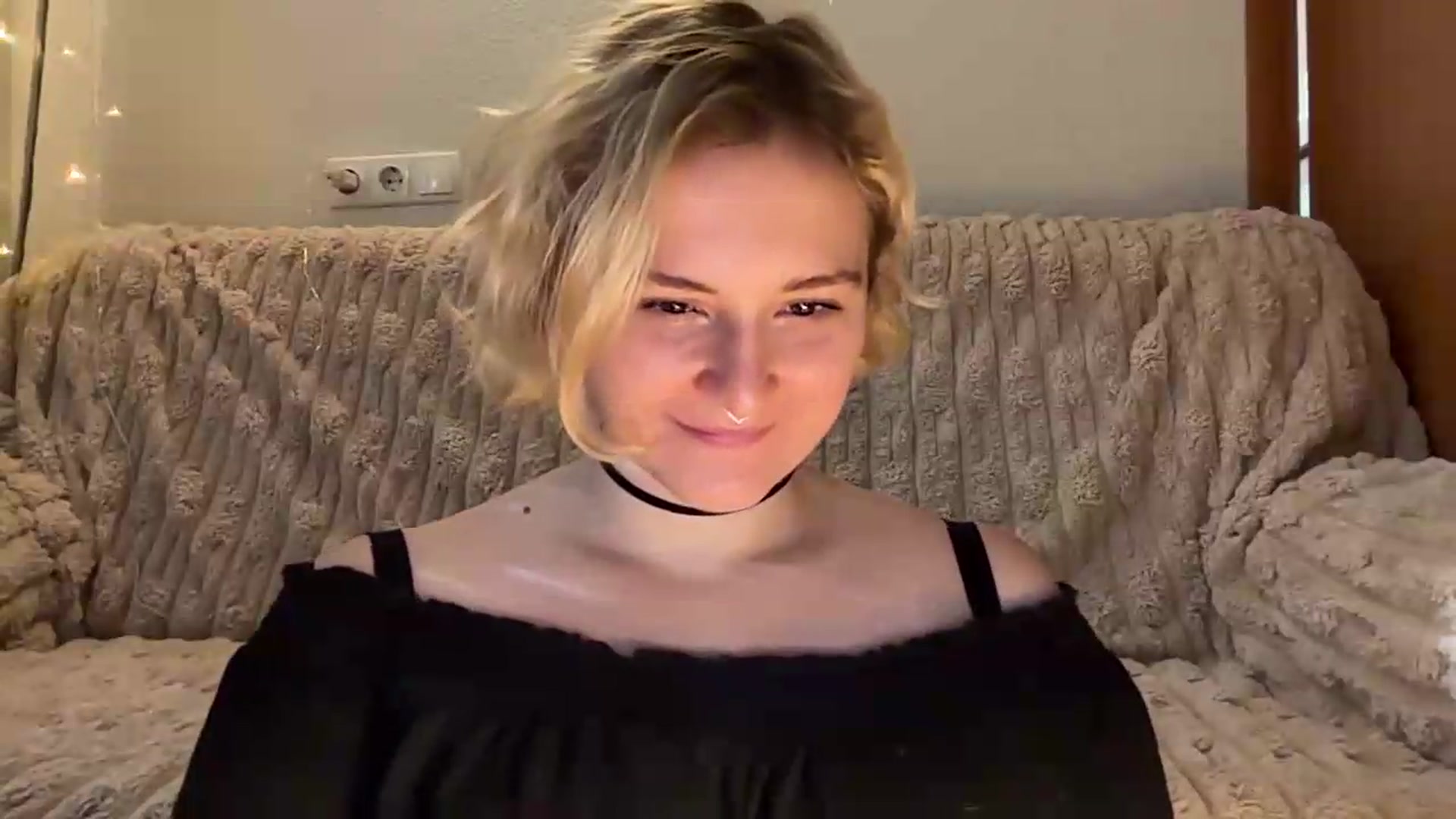 Gallery image thumbnail from EvaSmile's myfreecams stream on, 08/15/2026, 14:27 image 17 of 20