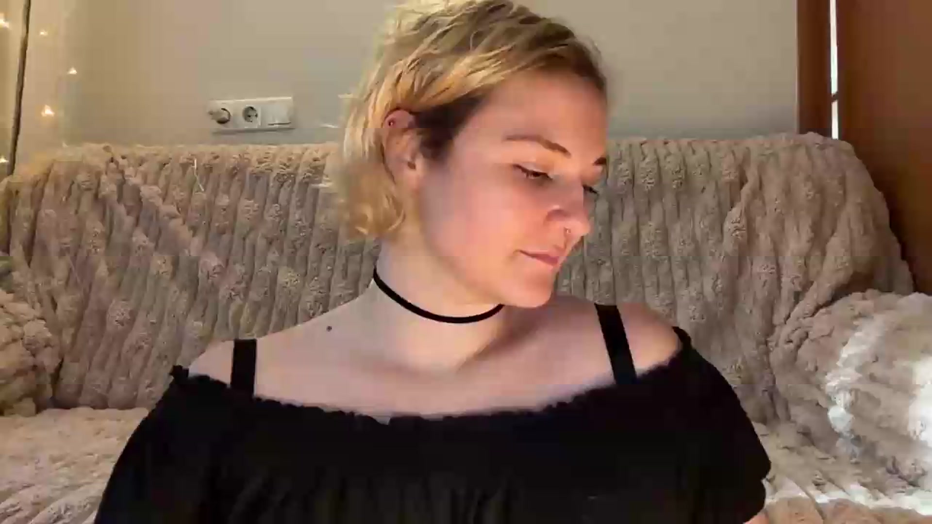 Gallery image thumbnail from EvaSmile's myfreecams stream on, 08/15/2026, 14:27 image 14 of 20