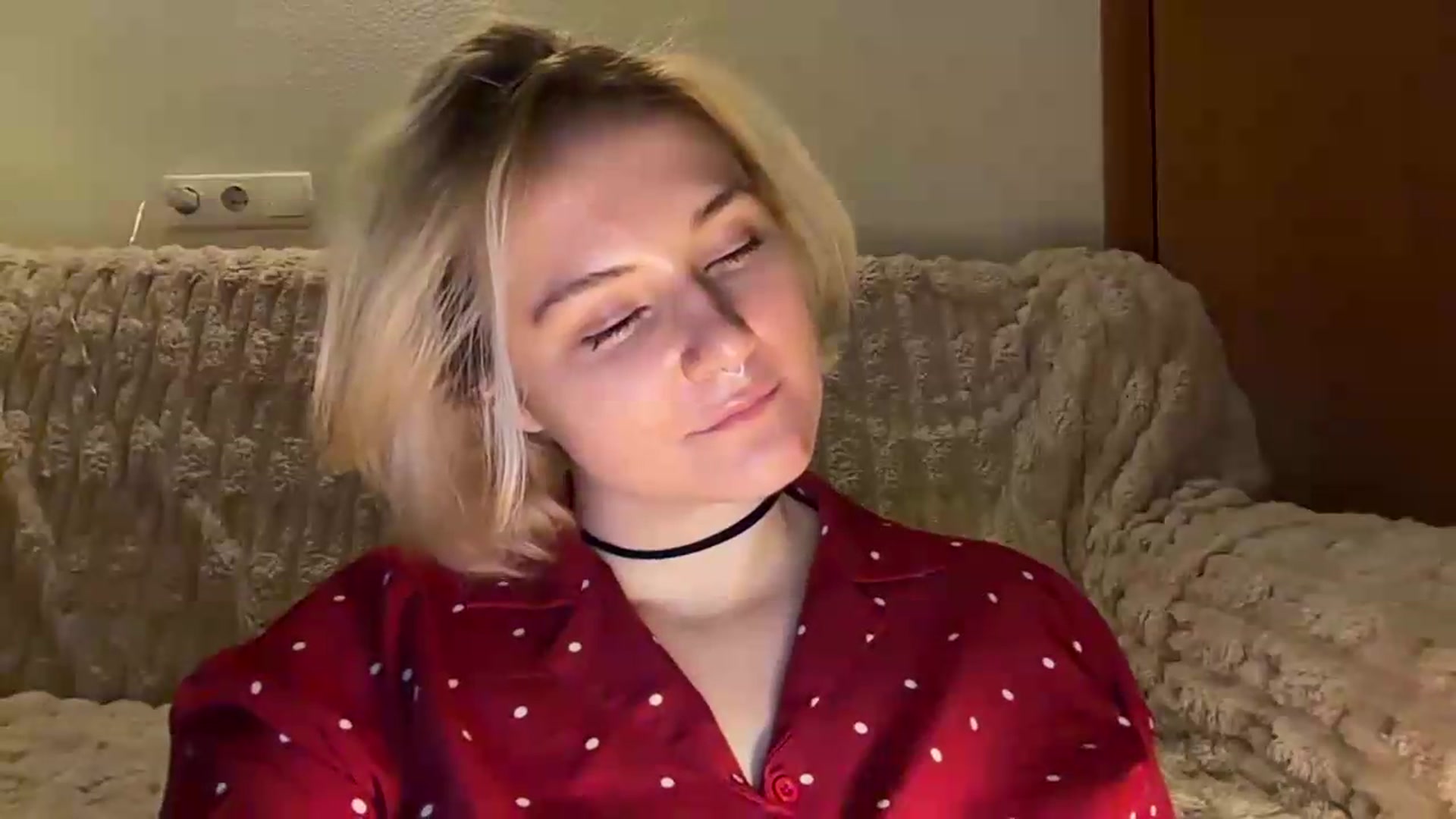 Gallery image thumbnail from EvaSmile's myfreecams stream on, 08/17/2026, 19:59 image 9 of 20