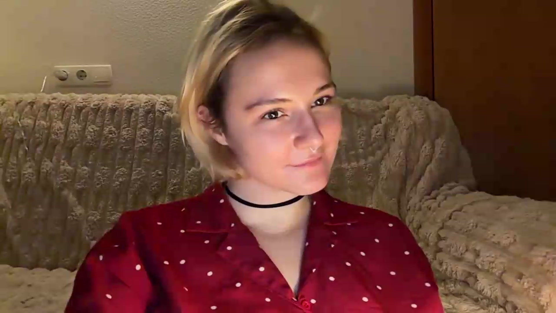 Gallery image thumbnail from EvaSmile's myfreecams stream on, 08/17/2026, 19:59 image 13 of 20