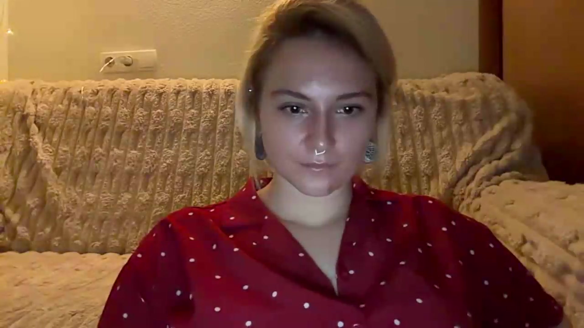 Gallery image thumbnail from EvaSmile's myfreecams stream on, 08/18/2026, 18:40 image 13 of 20