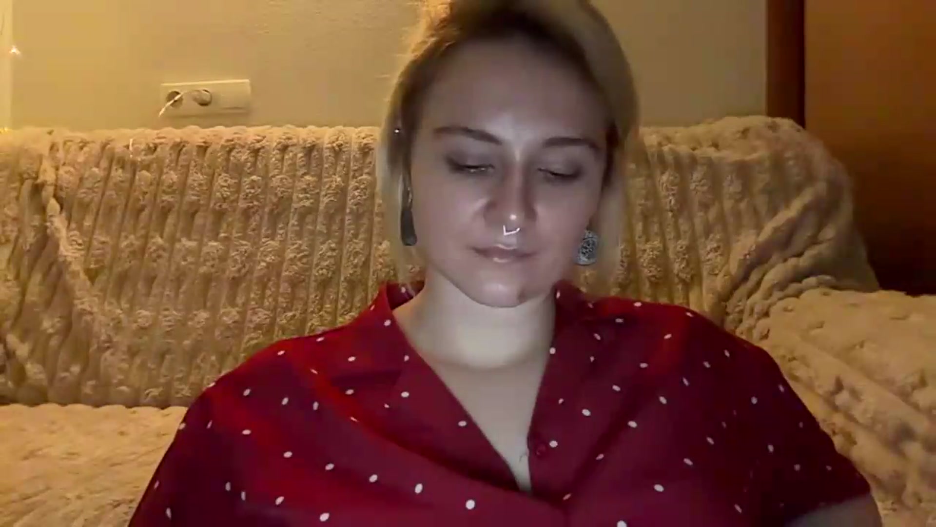 Gallery image thumbnail from EvaSmile's myfreecams stream on, 08/18/2026, 18:40 image 11 of 20