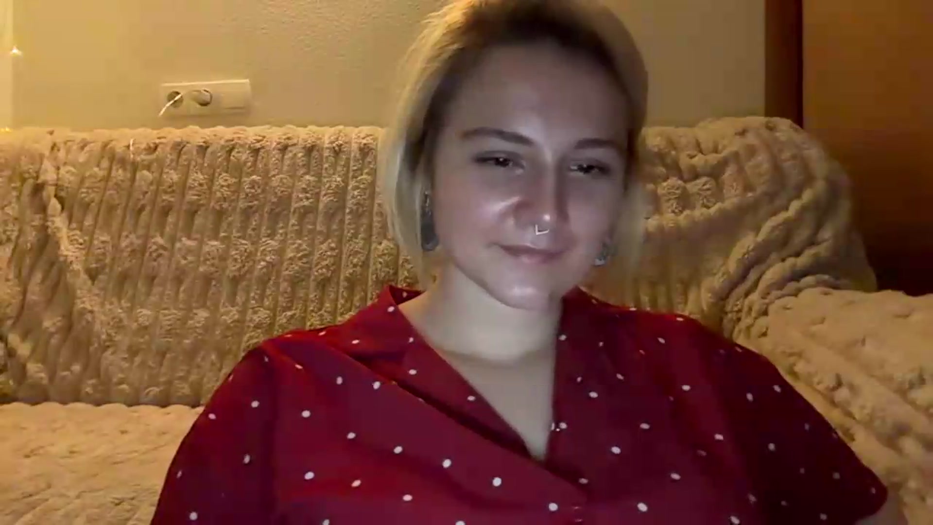 Gallery image thumbnail from EvaSmile's myfreecams stream on, 08/18/2026, 18:40 image 14 of 20