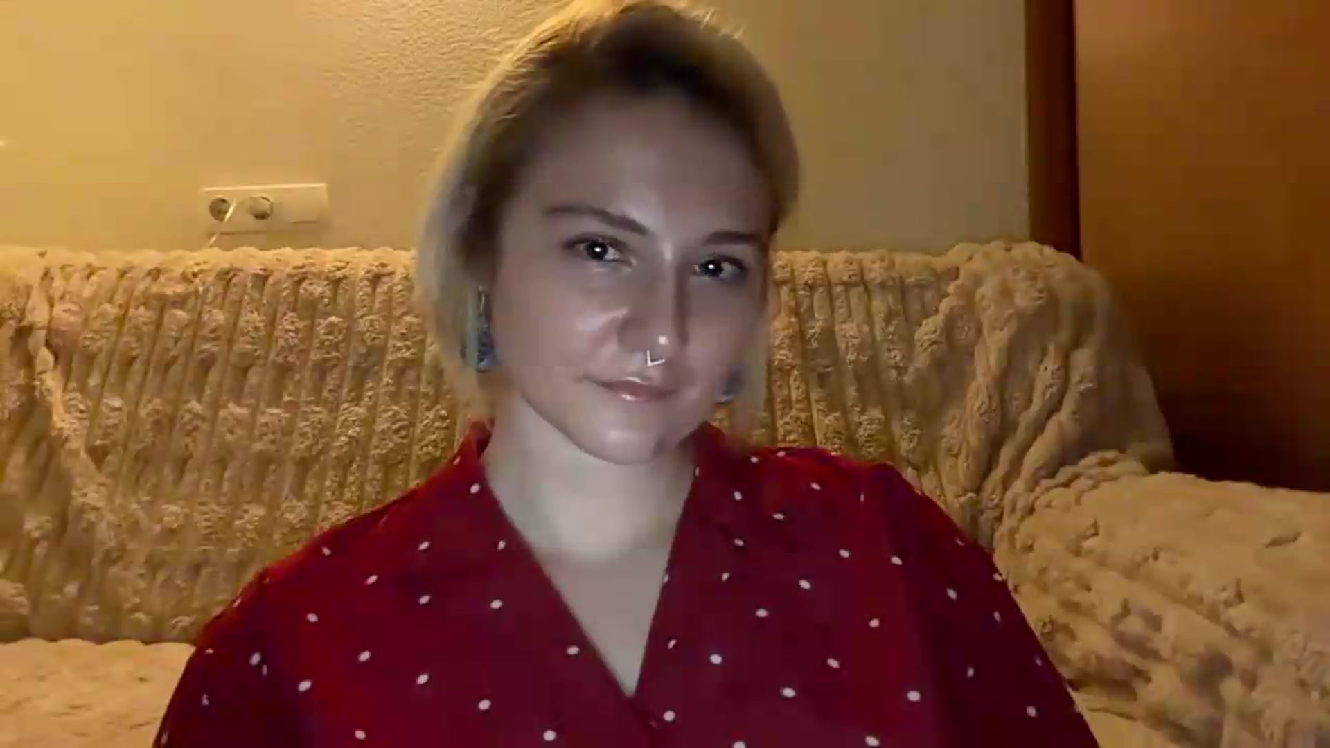 Gallery image thumbnail from EvaSmile's myfreecams stream on, 08/18/2026, 18:40 image 2 of 20