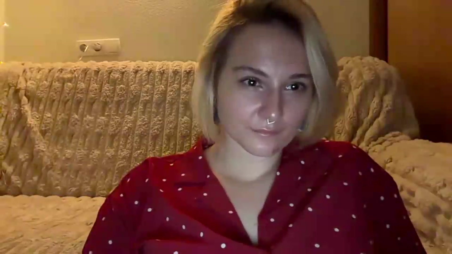 Gallery image thumbnail from EvaSmile's myfreecams stream on, 08/18/2026, 18:40 image 8 of 20