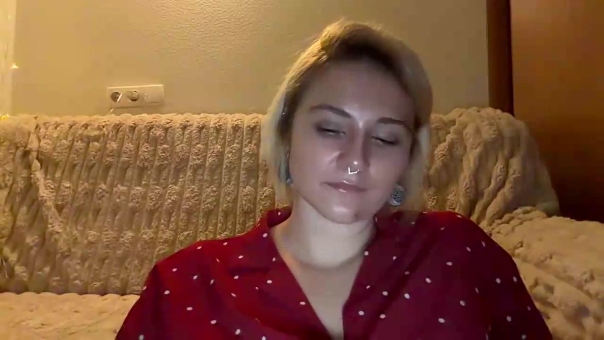 Gallery image thumbnail from EvaSmile's myfreecams stream on, 08/18/2026, 18:40 image 7 of 20
