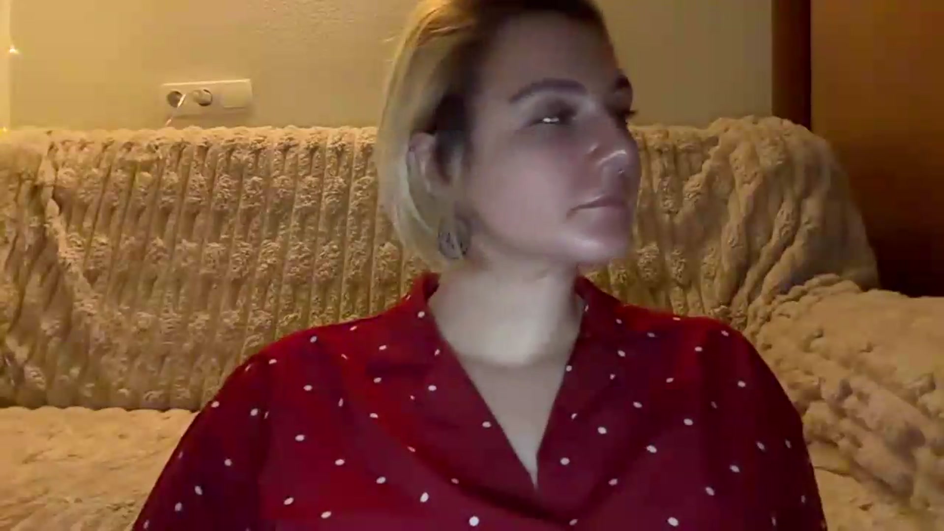 Gallery image thumbnail from EvaSmile's myfreecams stream on, 08/18/2026, 18:40 image 10 of 20
