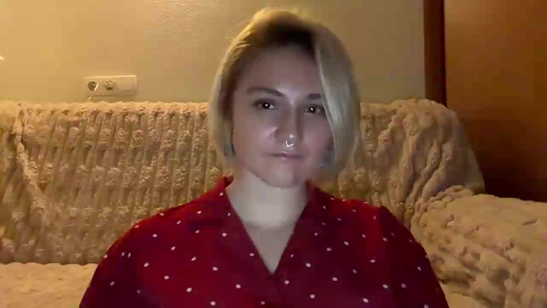 Gallery image thumbnail from EvaSmile's myfreecams stream on, 08/18/2026, 18:40 image 1 of 20