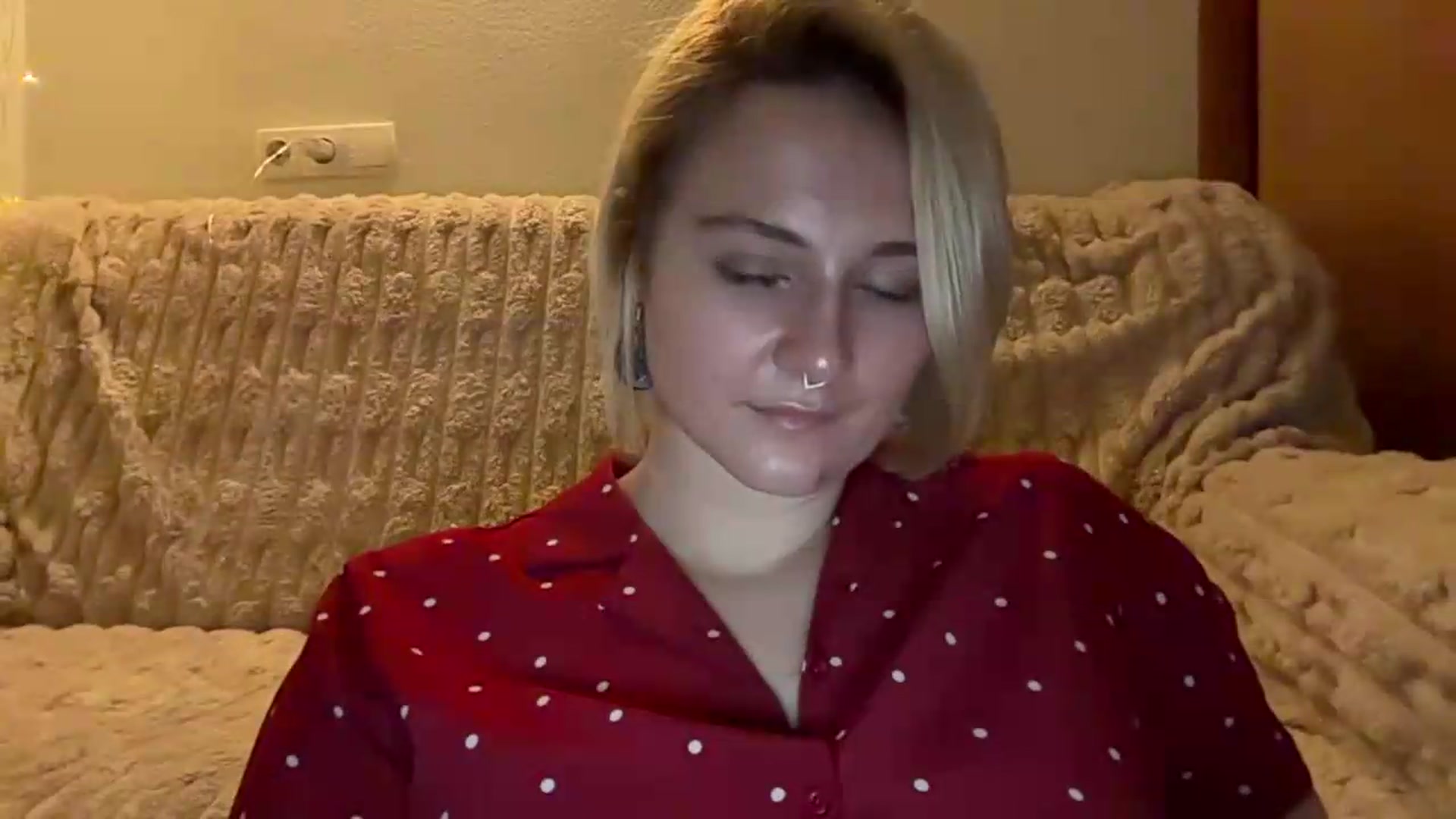 Gallery image thumbnail from EvaSmile's myfreecams stream on, 08/18/2026, 18:40 image 19 of 20