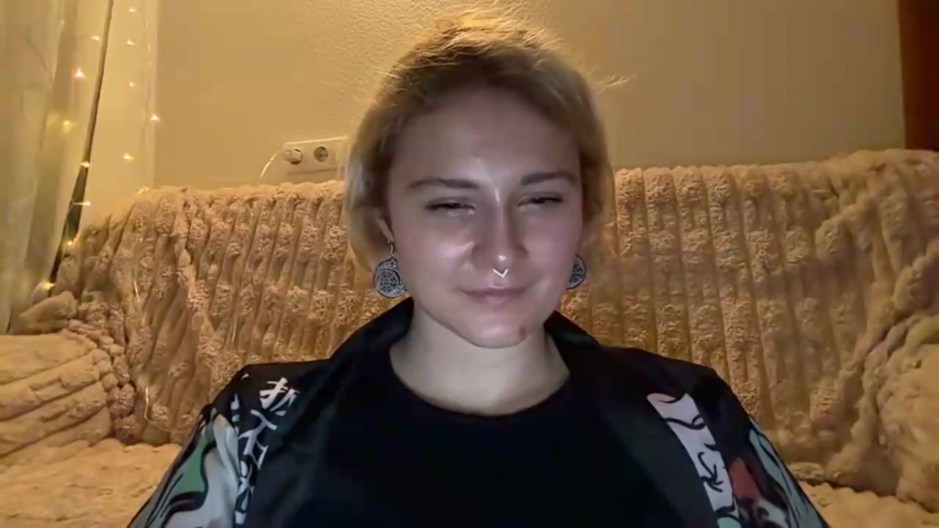 Gallery image thumbnail from EvaSmile's myfreecams stream on, 08/19/2026, 19:05 image 18 of 20