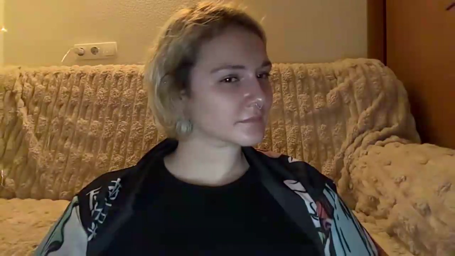 Gallery image thumbnail from EvaSmile's myfreecams stream on, 08/19/2026, 19:05 image 8 of 20