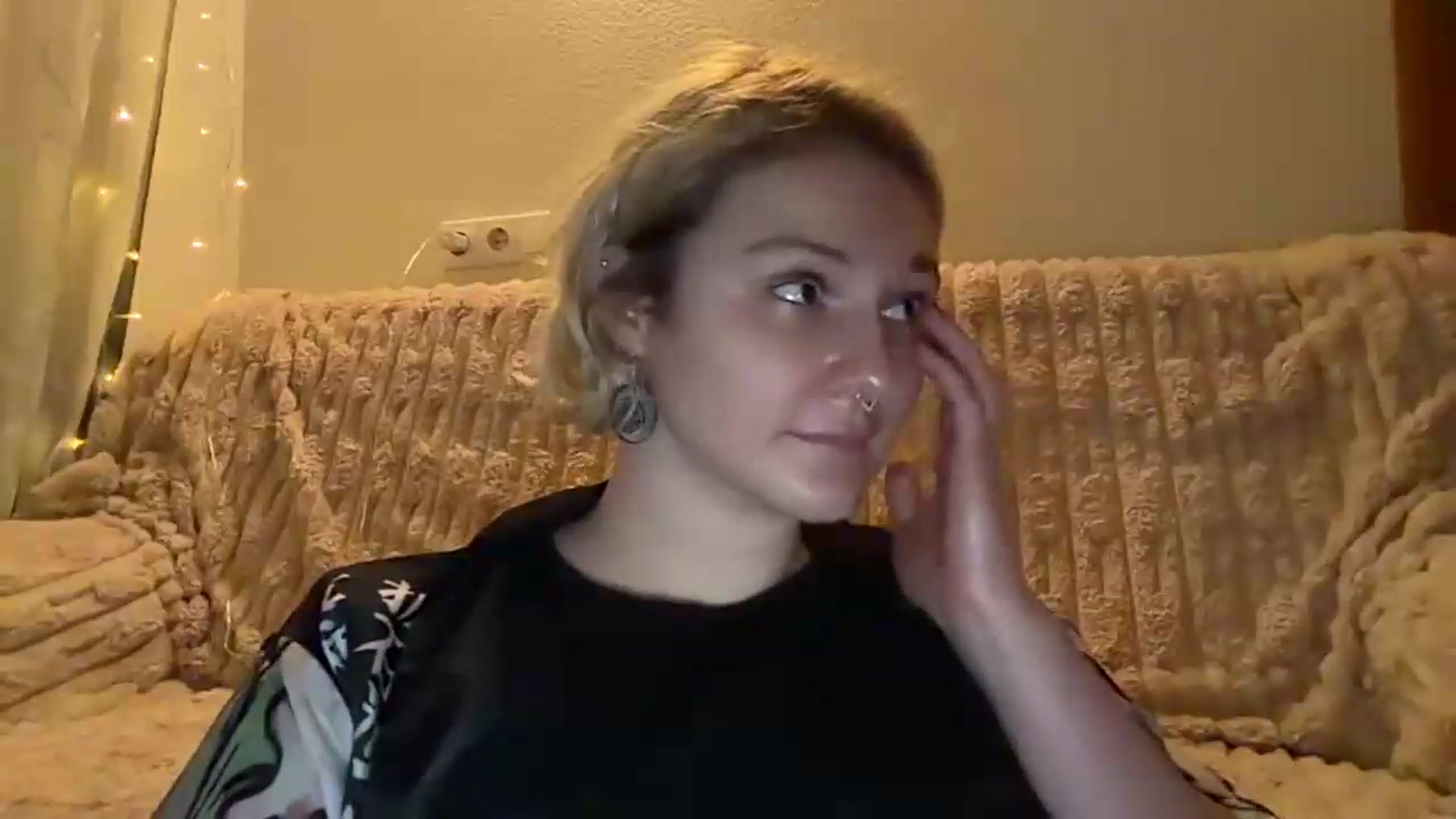 Gallery image thumbnail from EvaSmile's myfreecams stream on, 08/19/2026, 19:05 image 20 of 20