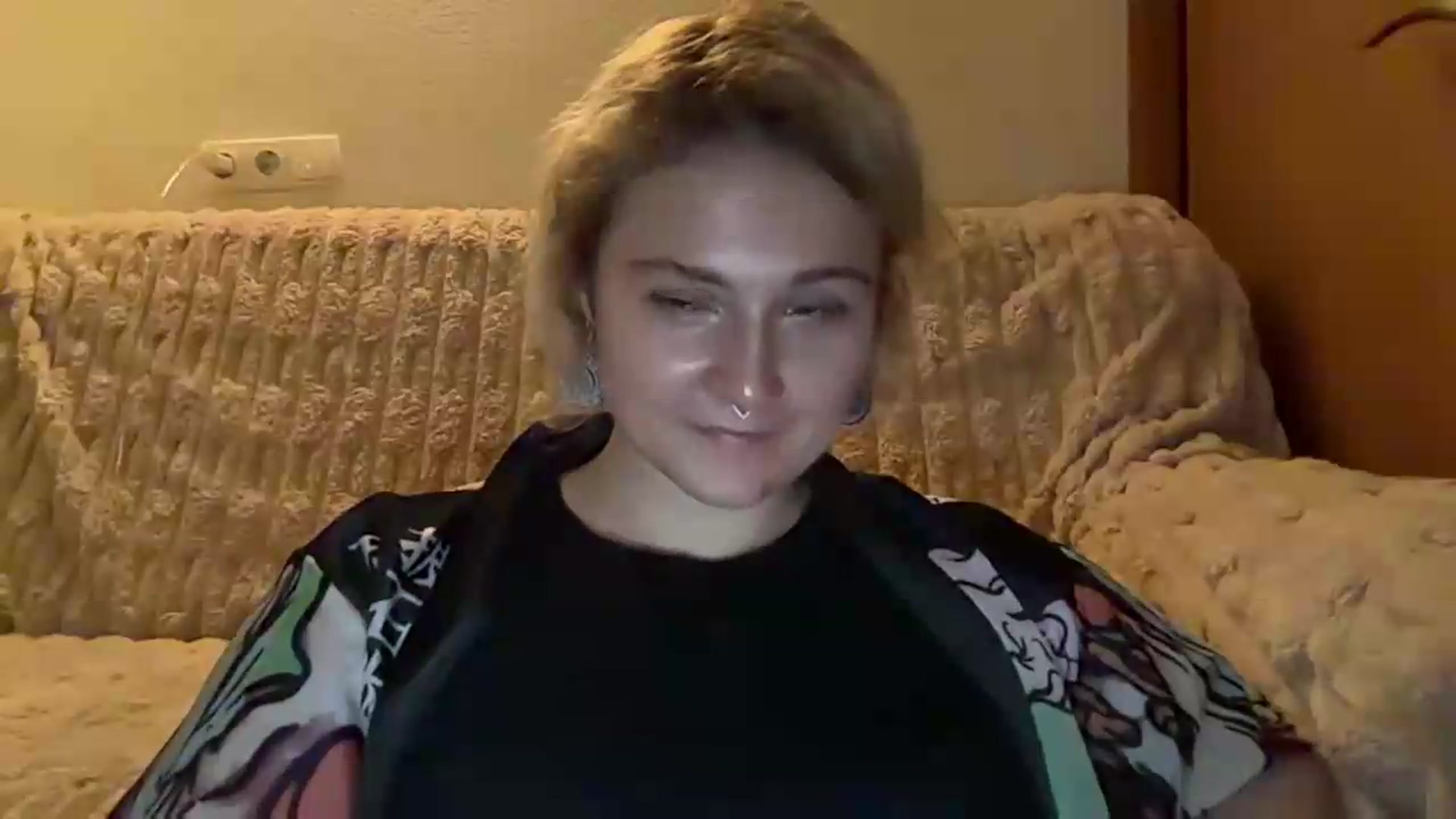 Gallery image thumbnail from EvaSmile's myfreecams stream on, 08/19/2026, 19:05 image 5 of 20