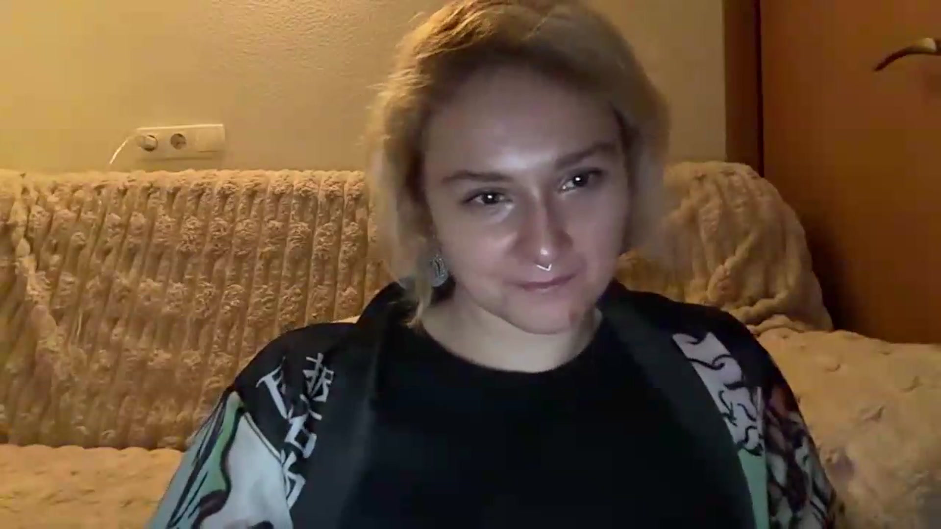 Gallery image thumbnail from EvaSmile's myfreecams stream on, 08/19/2026, 19:05 image 2 of 20