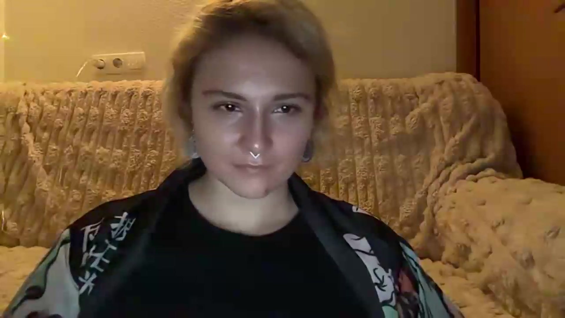 Gallery image thumbnail from EvaSmile's myfreecams stream on, 08/19/2026, 19:05 image 9 of 20