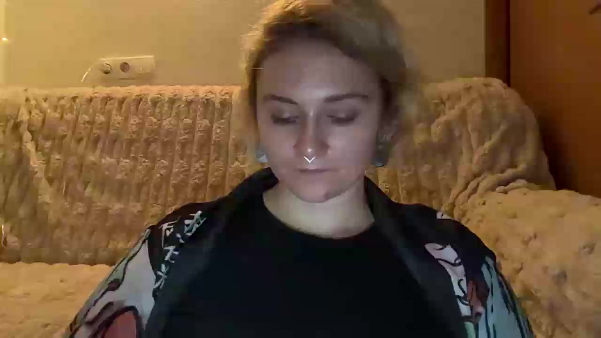 Gallery image thumbnail from EvaSmile's myfreecams stream on, 08/19/2026, 19:05 image 6 of 20