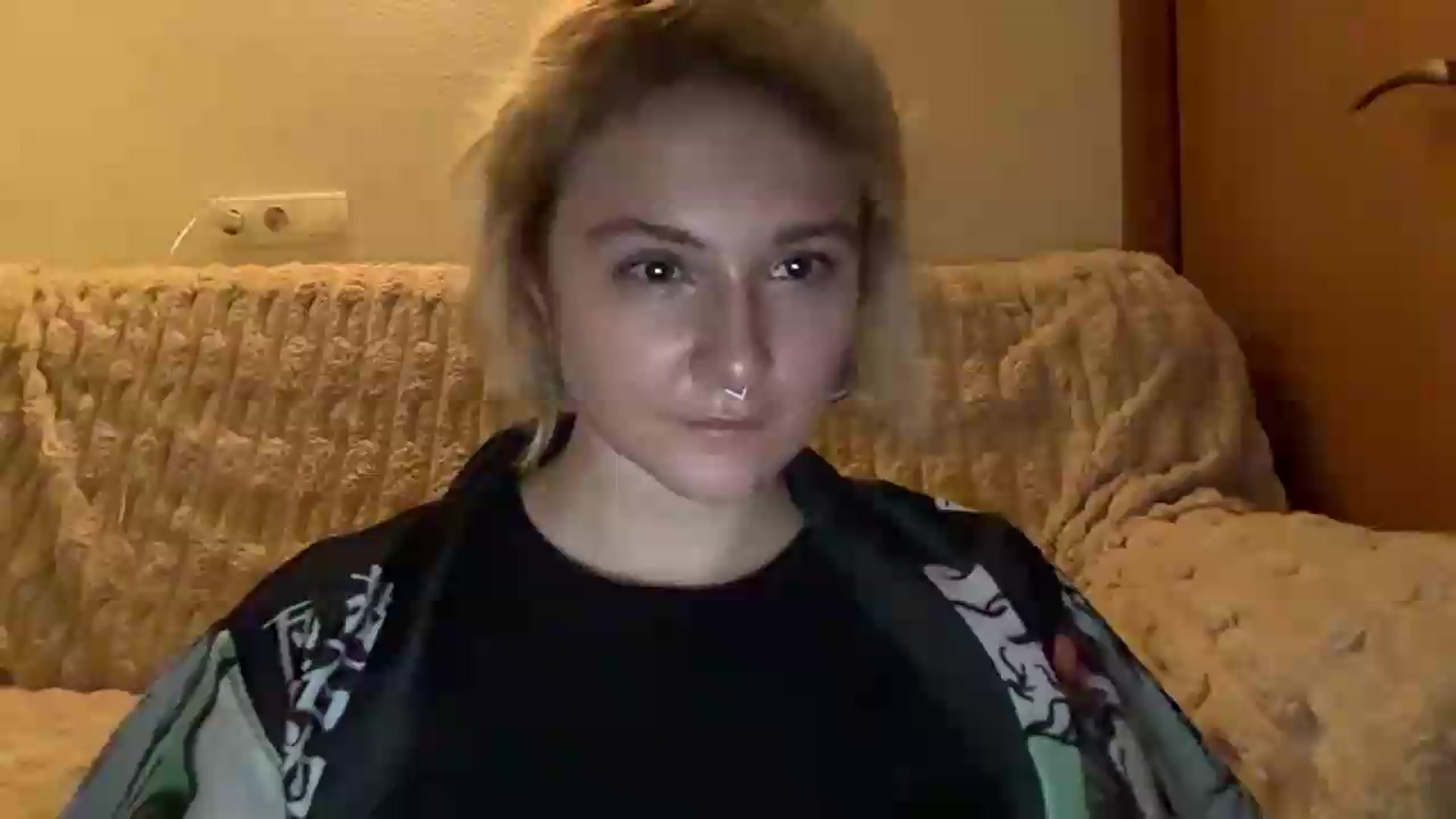 Gallery image thumbnail from EvaSmile's myfreecams stream on, 08/19/2026, 19:05 image 1 of 20