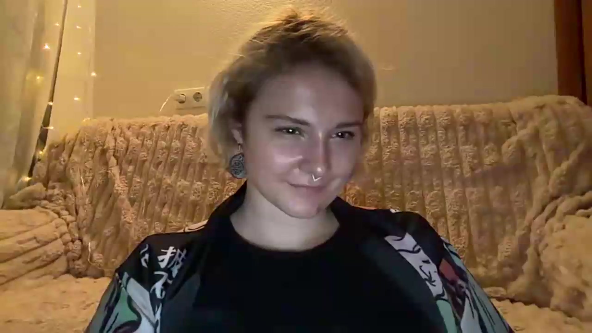 Gallery image thumbnail from EvaSmile's myfreecams stream on, 08/19/2026, 19:05 image 17 of 20