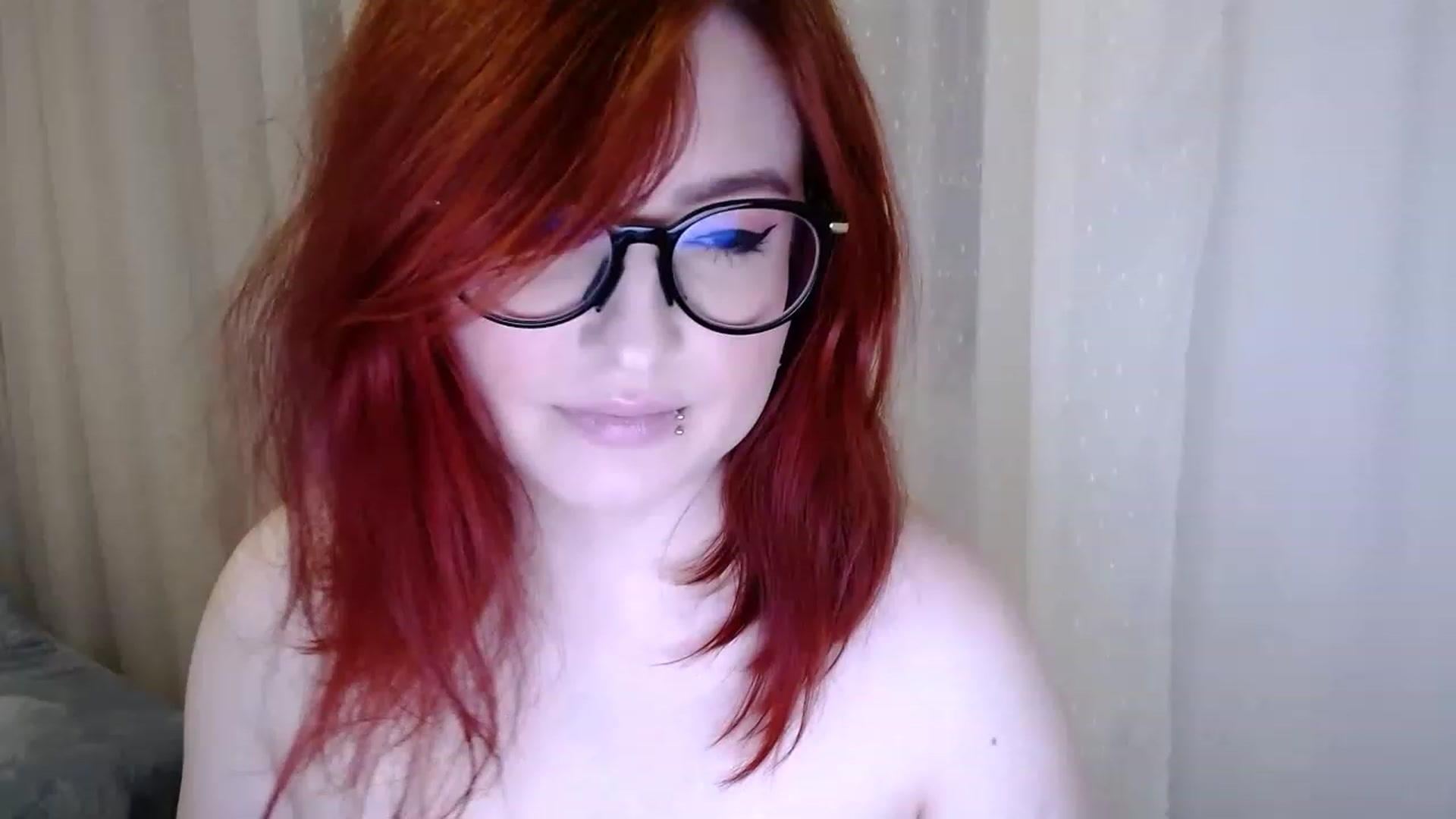 Gallery image thumbnail from EvaStar19's myfreecams stream on, 12/08/2022, 15:13 image 7 of 20