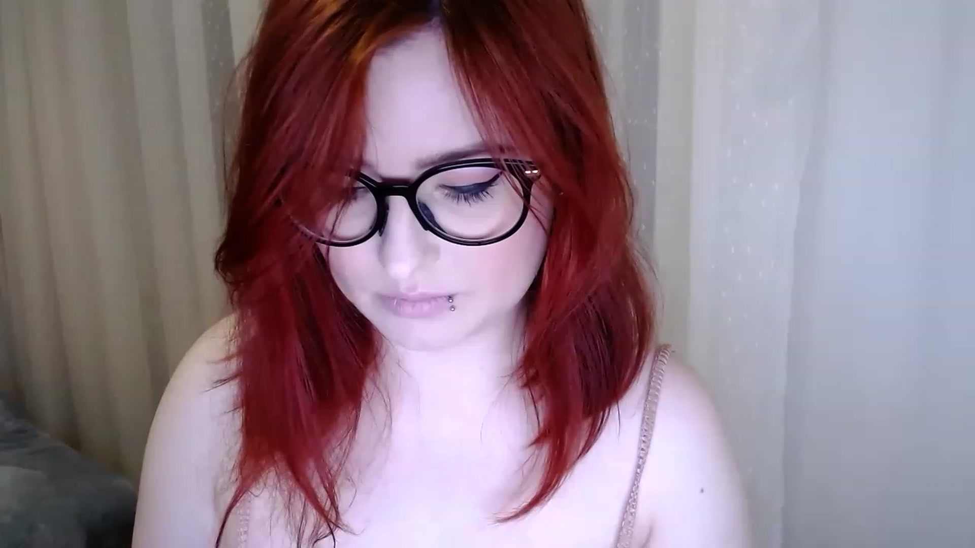 Gallery image thumbnail from EvaStar19's myfreecams stream on, 12/08/2022, 15:13 image 2 of 20