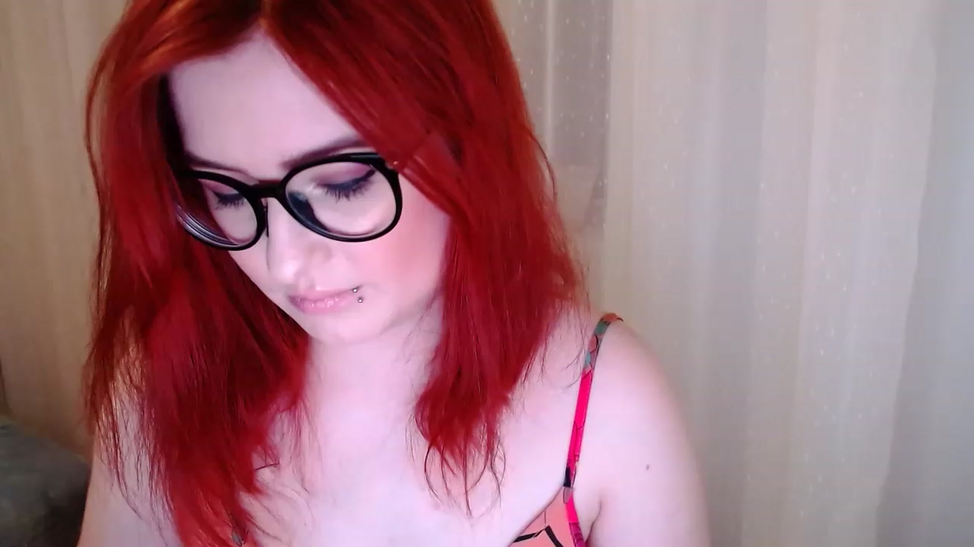 Gallery image thumbnail from EvaStar19's myfreecams stream on, 12/10/2022, 15:59 image 19 of 20