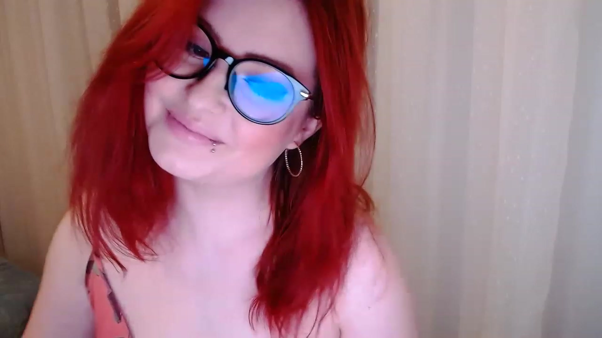 Gallery image thumbnail from EvaStar19's myfreecams stream on, 12/10/2022, 15:59 image 7 of 20