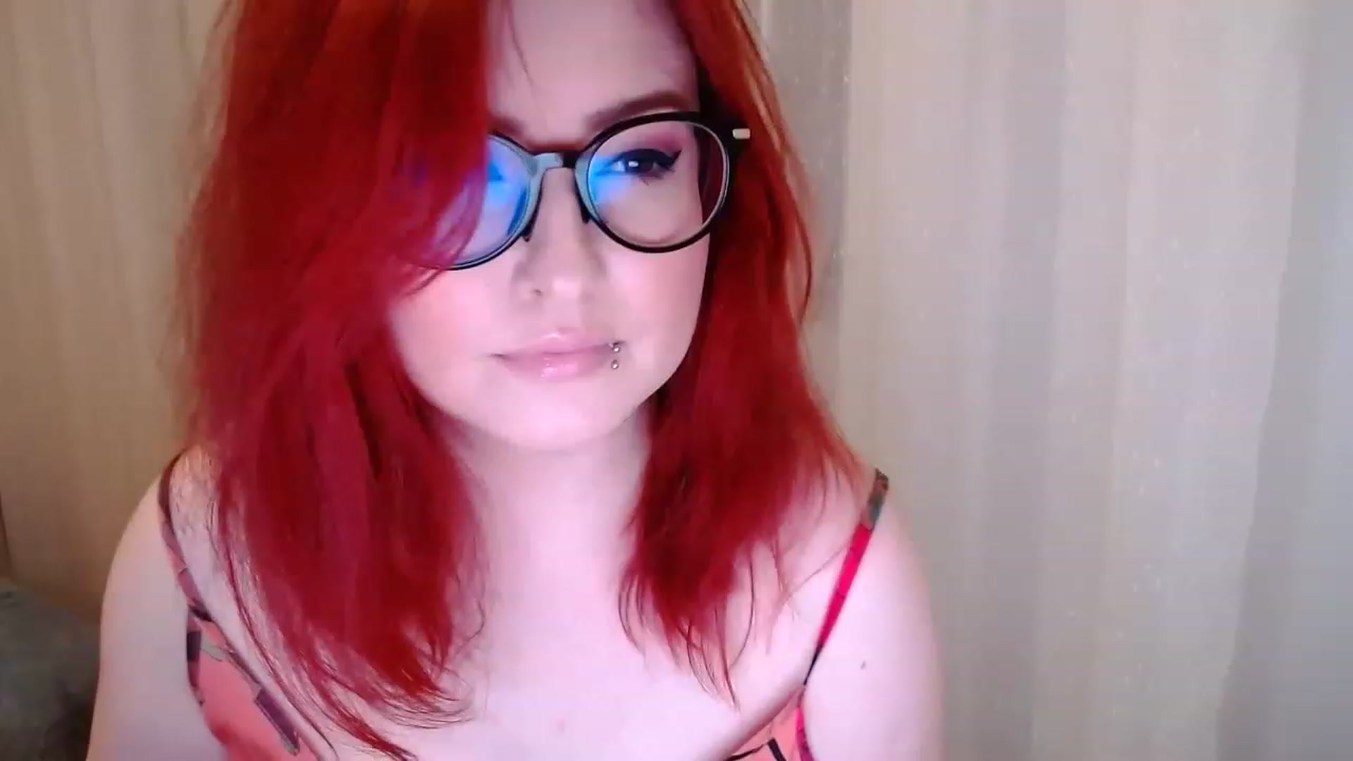 Gallery image thumbnail from EvaStar19's myfreecams stream on, 12/10/2022, 15:59 image 9 of 20