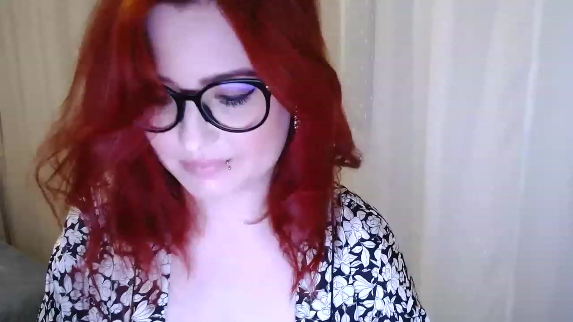 Gallery image thumbnail from EvaStar19's myfreecams stream on, 12/15/2022, 15:24 image 15 of 20