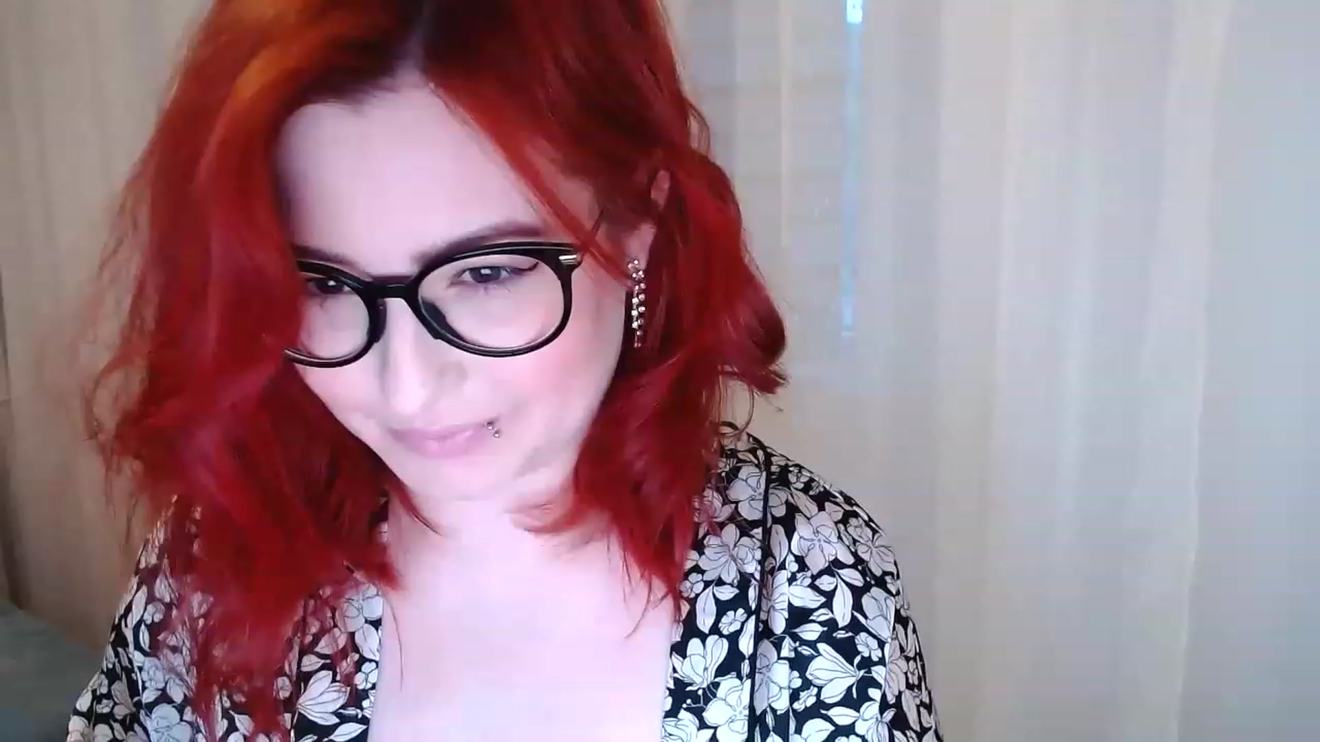 Gallery image thumbnail from EvaStar19's myfreecams stream on, 12/15/2022, 15:24 image 1 of 20