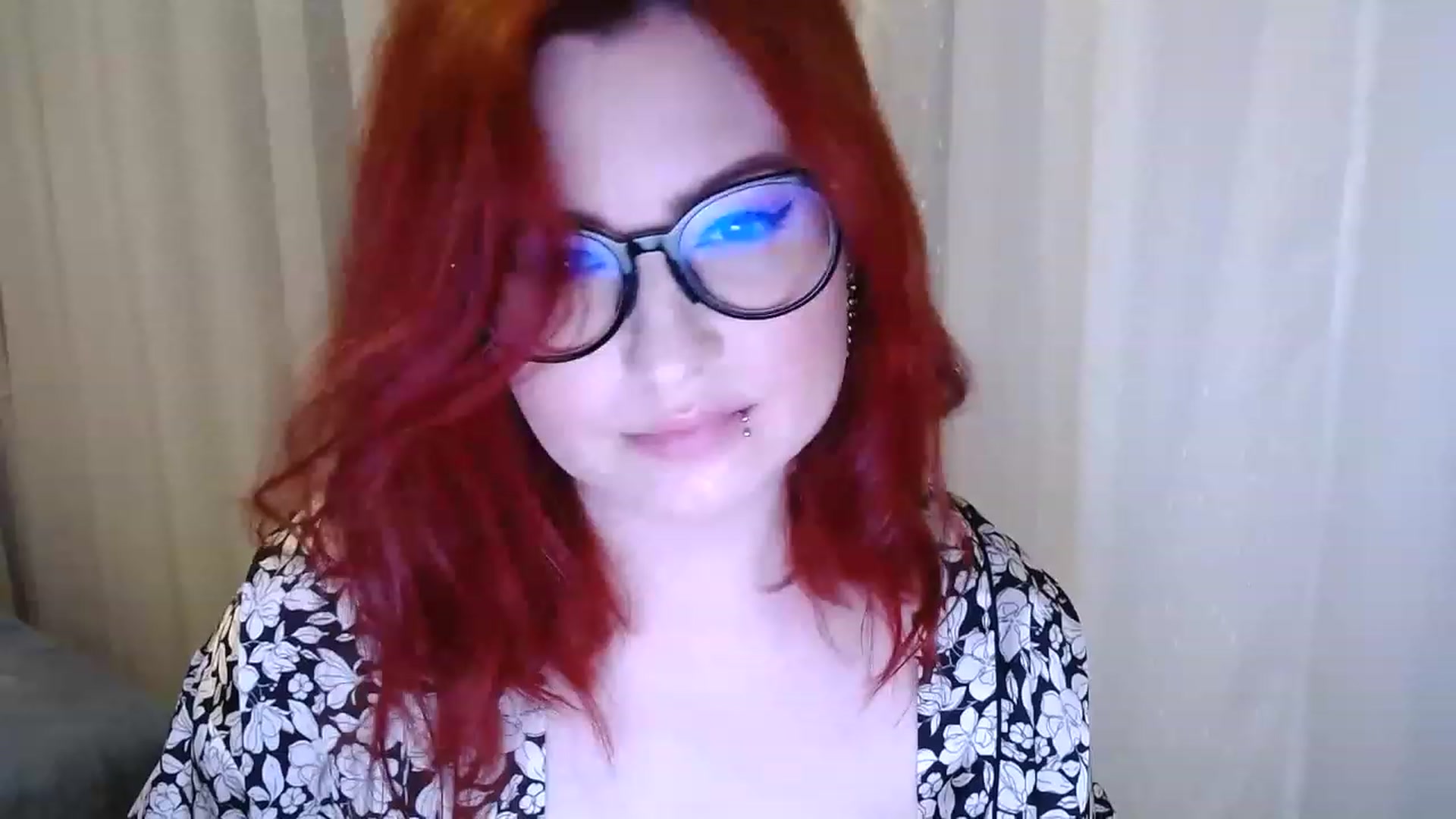 Gallery image thumbnail from EvaStar19's myfreecams stream on, 12/15/2022, 15:24 image 17 of 20