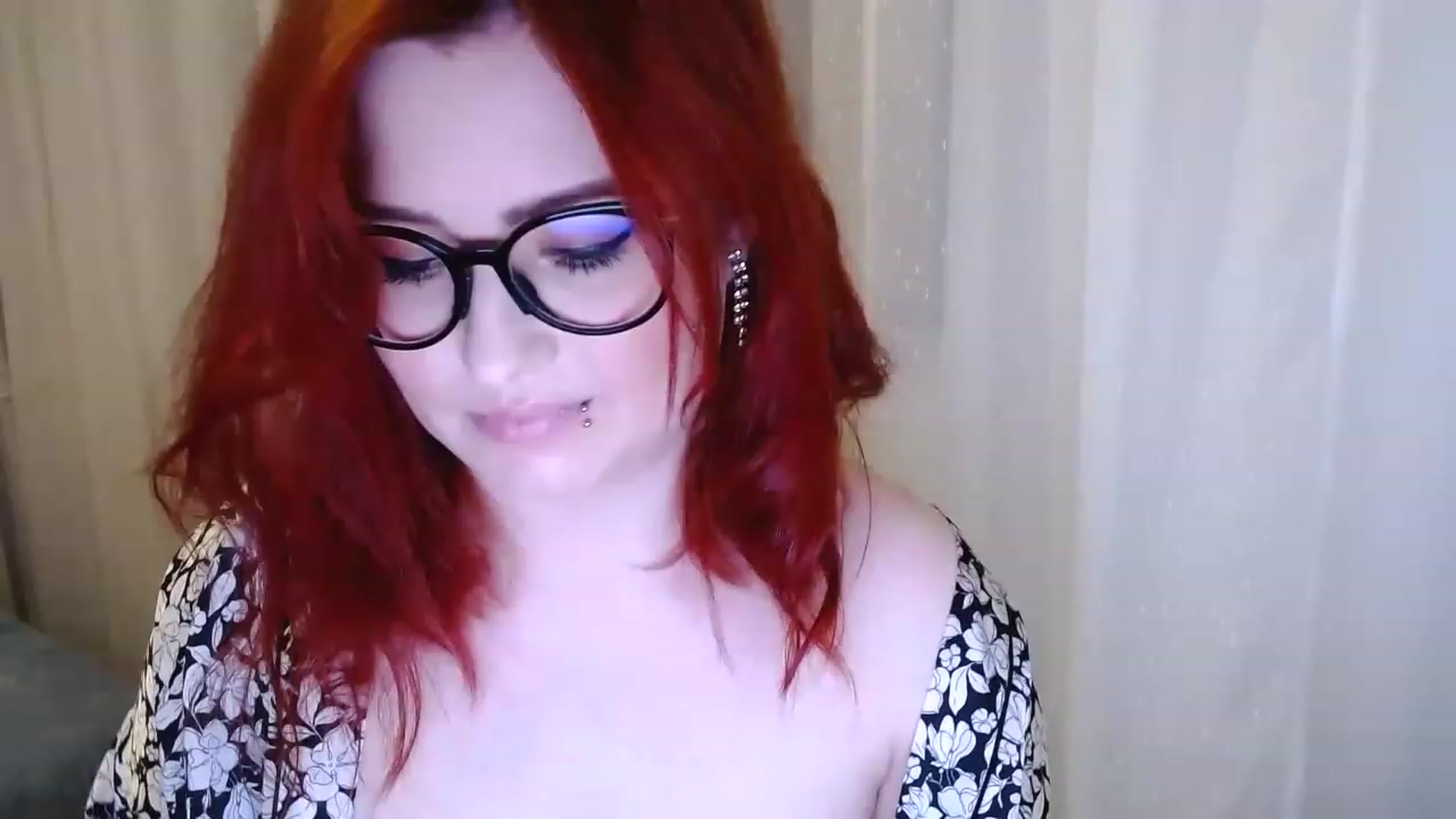 Gallery image thumbnail from EvaStar19's myfreecams stream on, 12/15/2022, 15:24 image 14 of 20
