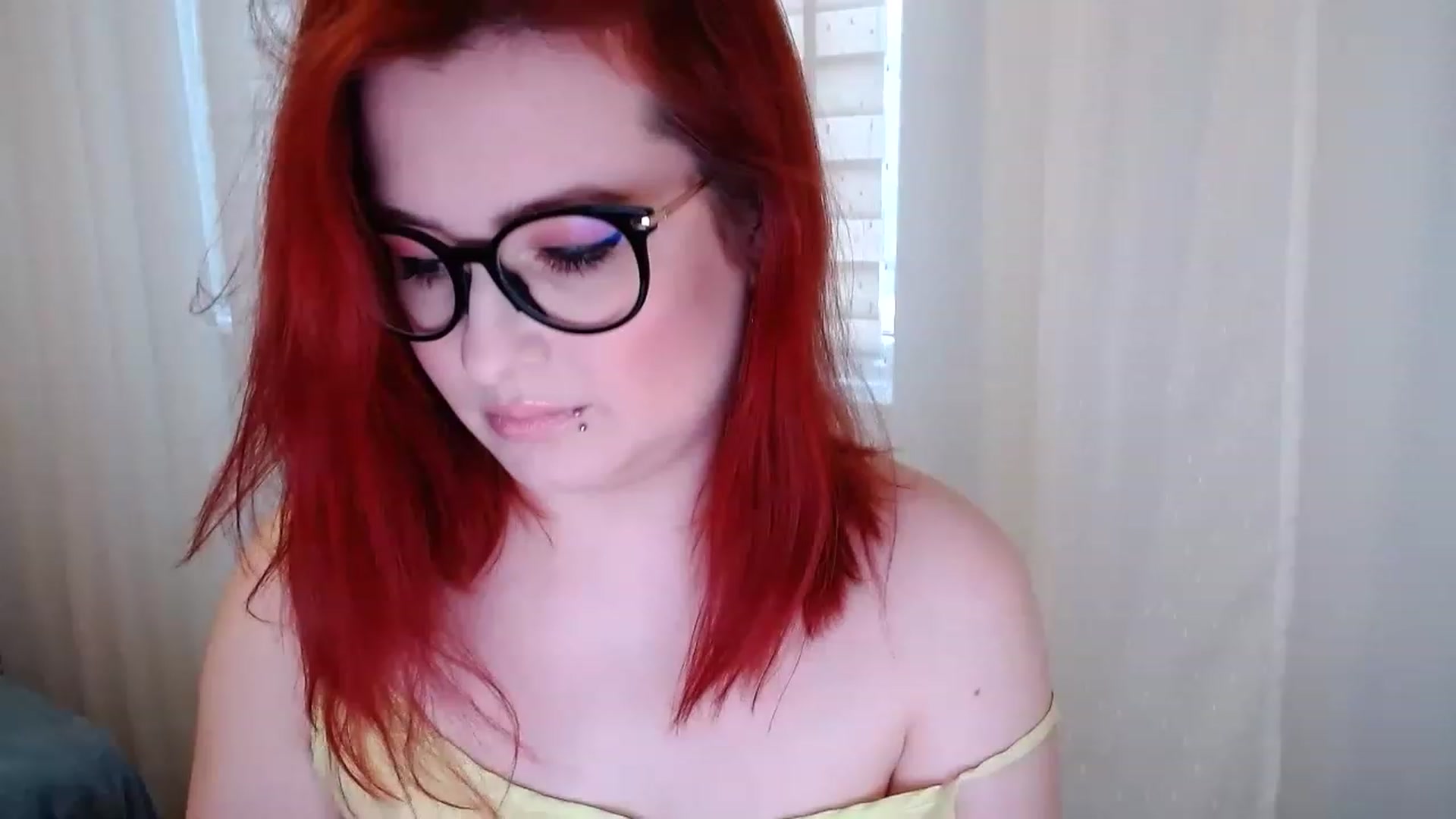 Gallery image thumbnail from EvaStar19's myfreecams stream on, 12/16/2022, 14:06 image 1 of 20