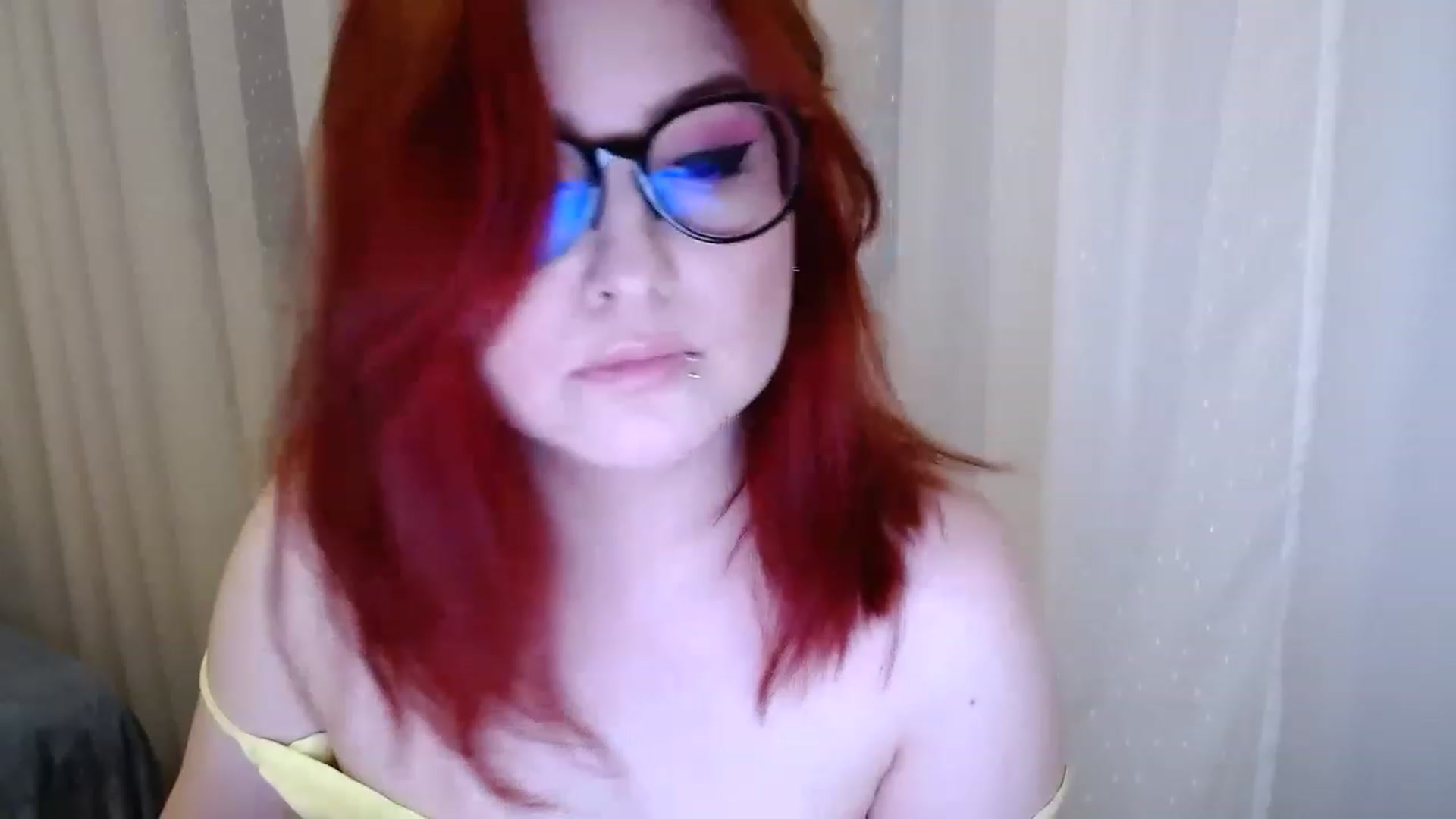 Gallery image thumbnail from EvaStar19's myfreecams stream on, 12/16/2022, 14:53 image 16 of 20