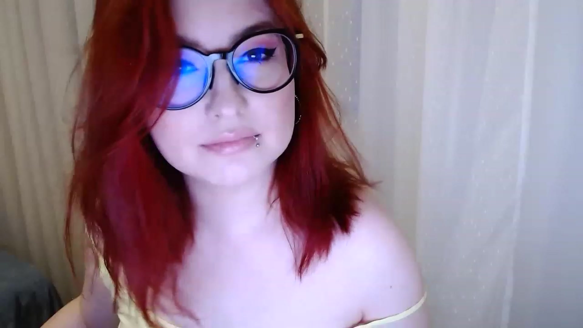 Gallery image thumbnail from EvaStar19's myfreecams stream on, 12/16/2022, 14:53 image 11 of 20