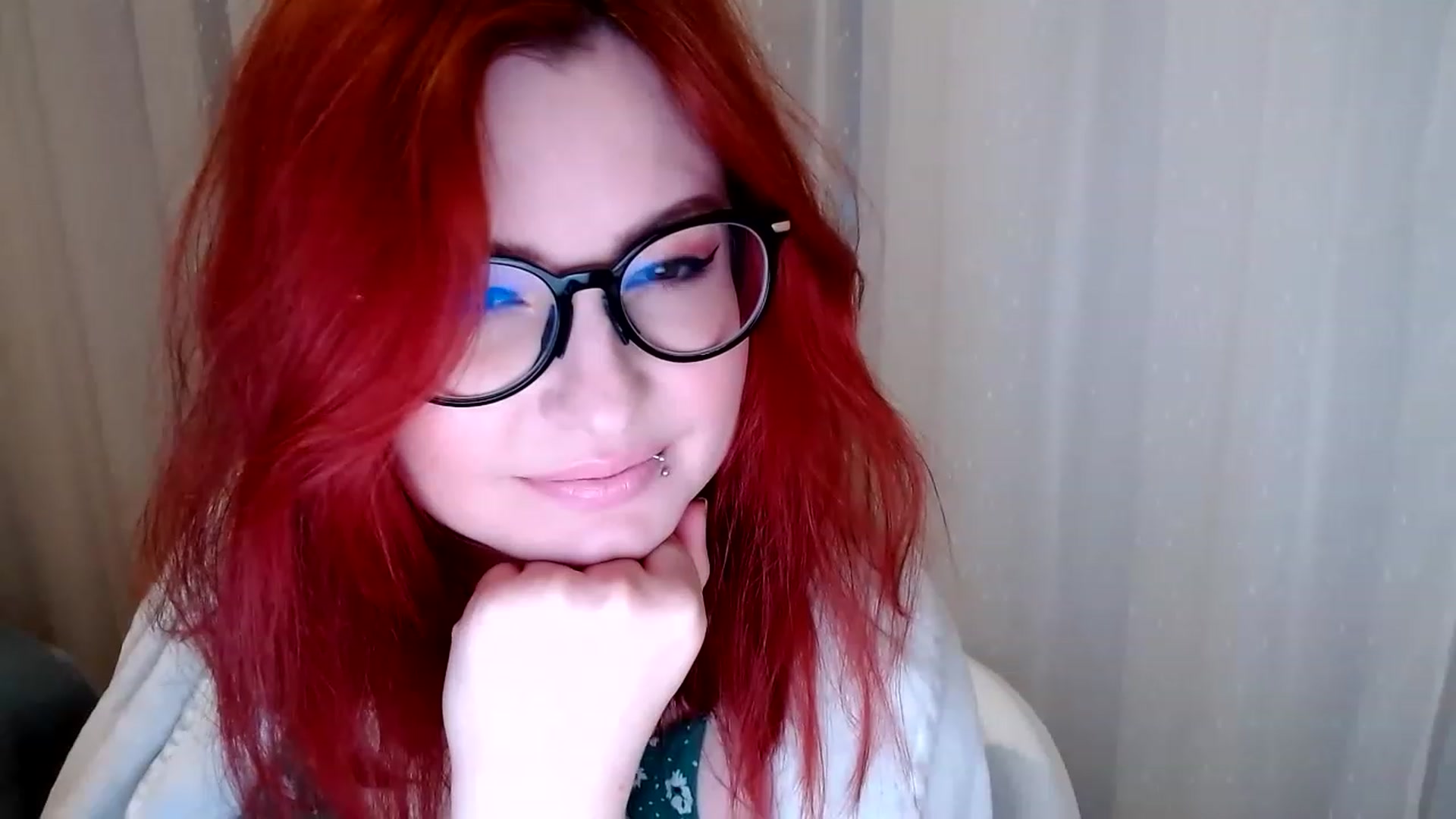 Gallery image thumbnail from EvaStar19's myfreecams stream on, 12/21/2022, 14:49 image 20 of 20