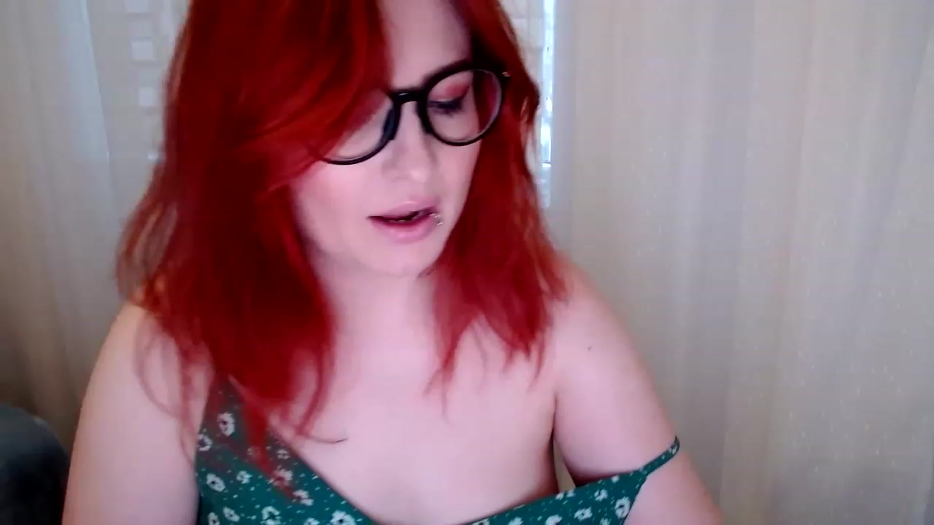Gallery image thumbnail from EvaStar19's myfreecams stream on, 12/21/2022, 14:49 image 3 of 20