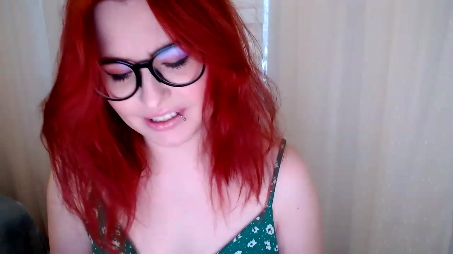 Gallery image thumbnail from EvaStar19's myfreecams stream on, 12/21/2022, 14:49 image 5 of 20