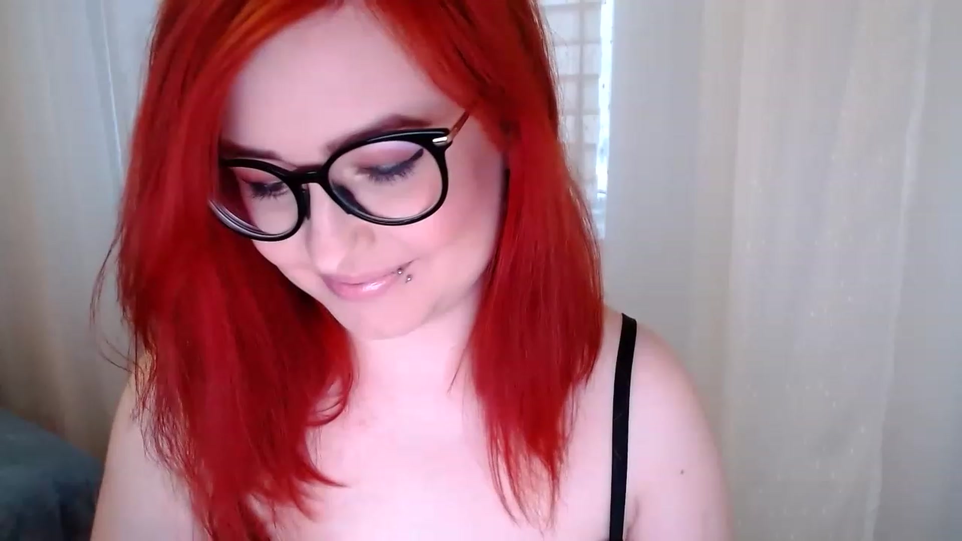 Gallery image thumbnail from EvaStar19's myfreecams stream on, 12/23/2022, 13:42 image 17 of 20