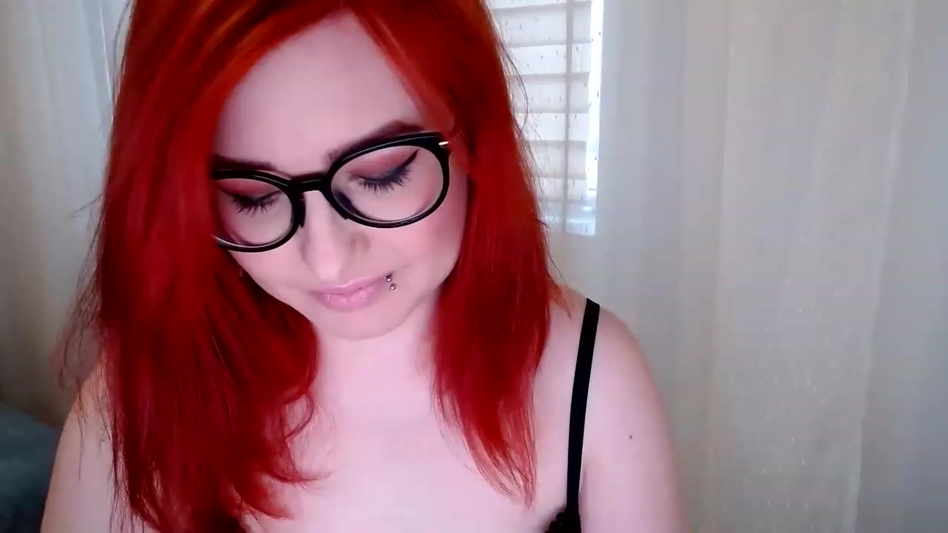 Gallery image thumbnail from EvaStar19's myfreecams stream on, 12/23/2022, 13:42 image 11 of 20